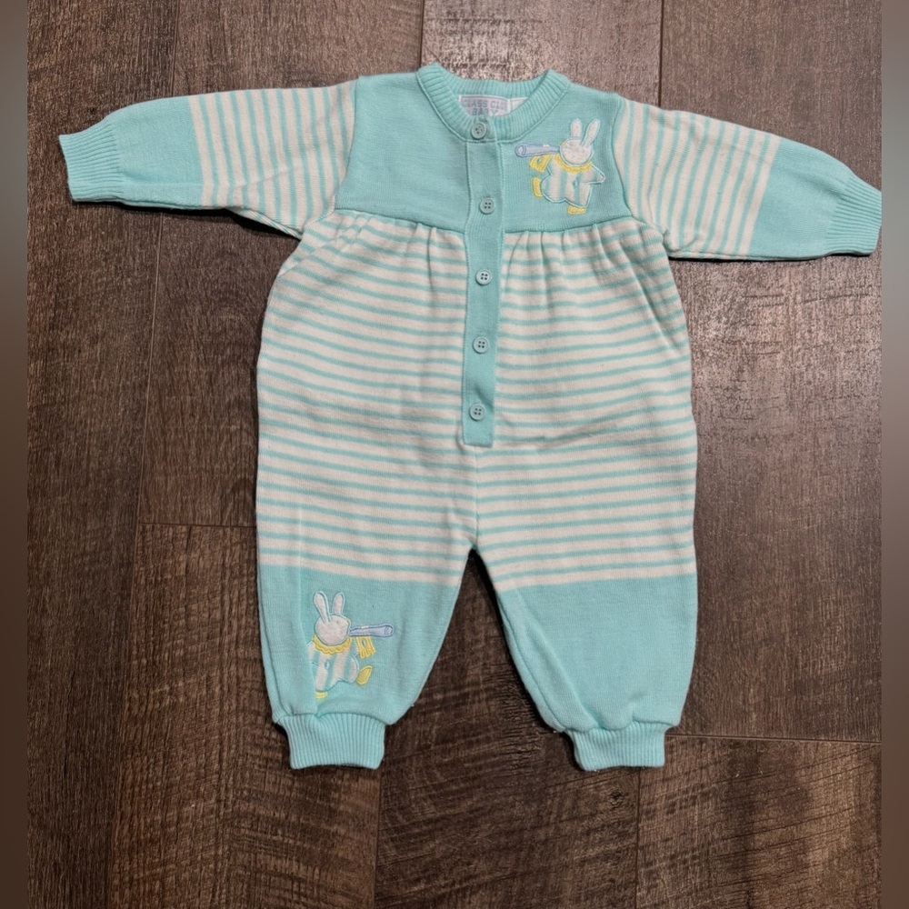 Vintage Baby Boy or Girl Blue and white stripe Outfit with Bunny Design size 6-9